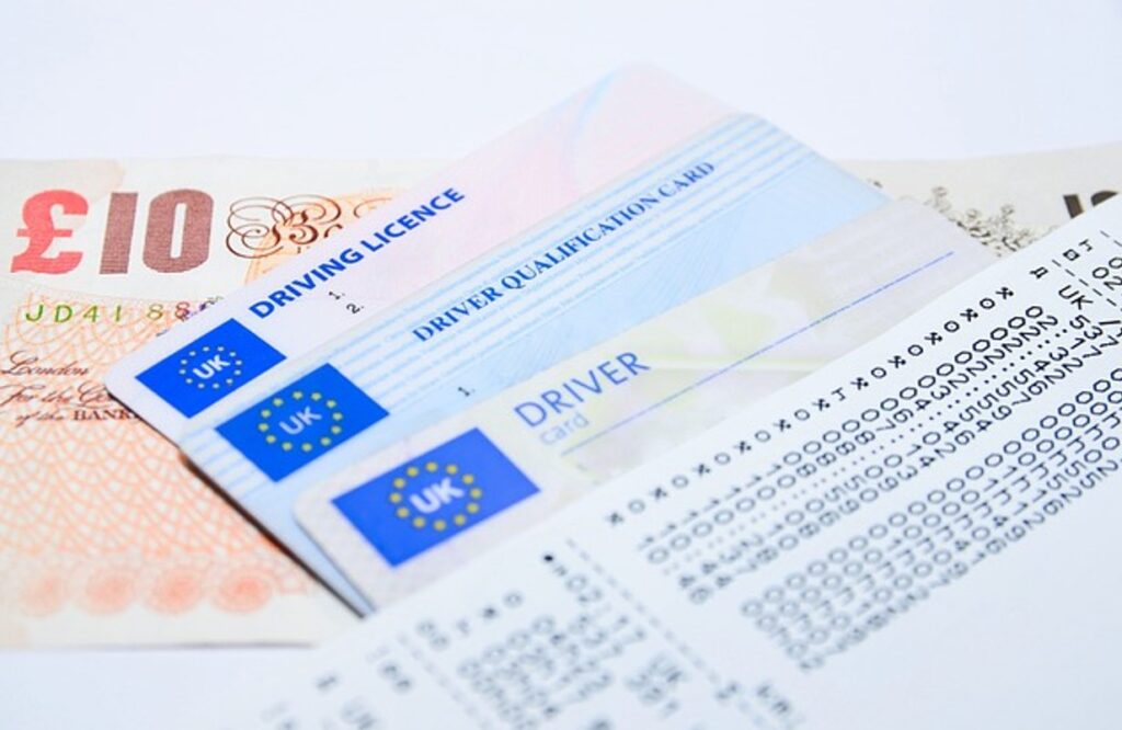 renewing uk driving licence- renew uk license